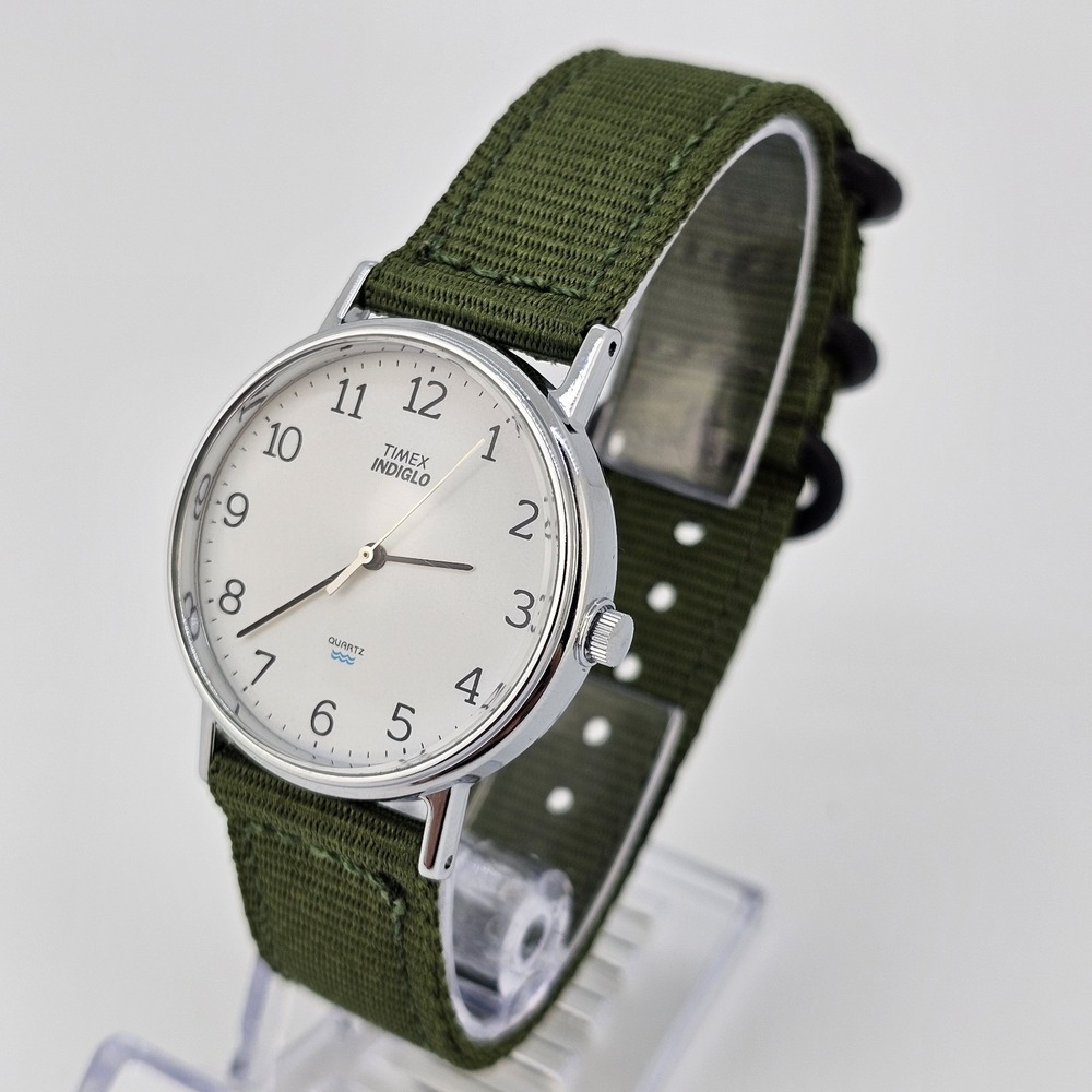 VTG Timex Men's Watch 34MM White Dial New Army Green Nylon Bands New Battery - Picture 2 of 12